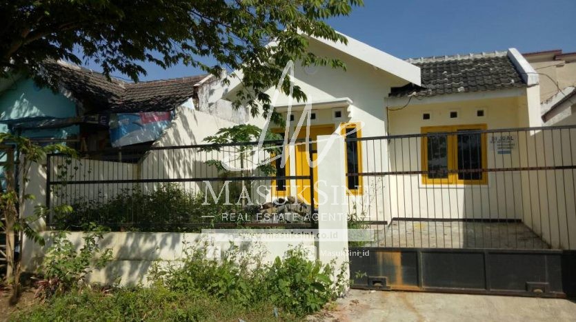 Rumah Dijual di Perumahan Graha Laksana Tidar Blok M