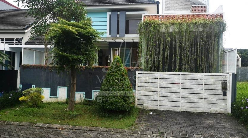Rumah Fully Furnished Araya Dijual di Malang