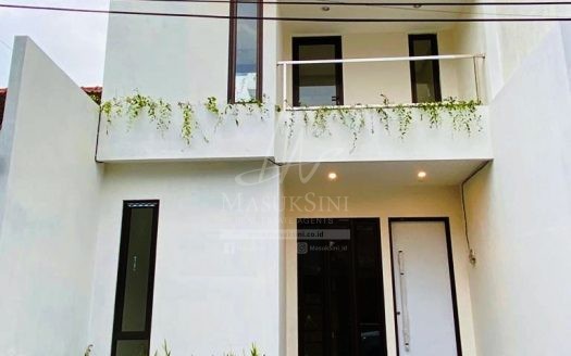 Rumah Mewah Minimalis Modern Dijual di Tasikmadu Malang
